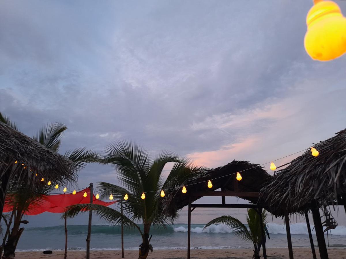 Golden Beach Chalets Arugam Bay Exterior foto